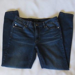 TAHARI womens KELLY mid-rise SKINNY whiskers JEANS stretch SIZE 6/28